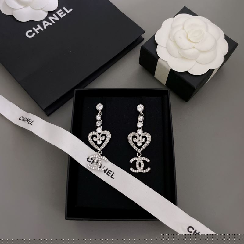 Ch*el brooches